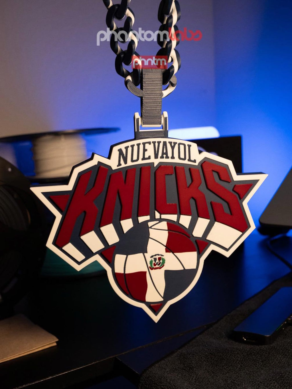 Nuevayol Knicks Basketball Pendant Necklace – Dominican Edition Flag Streetwear