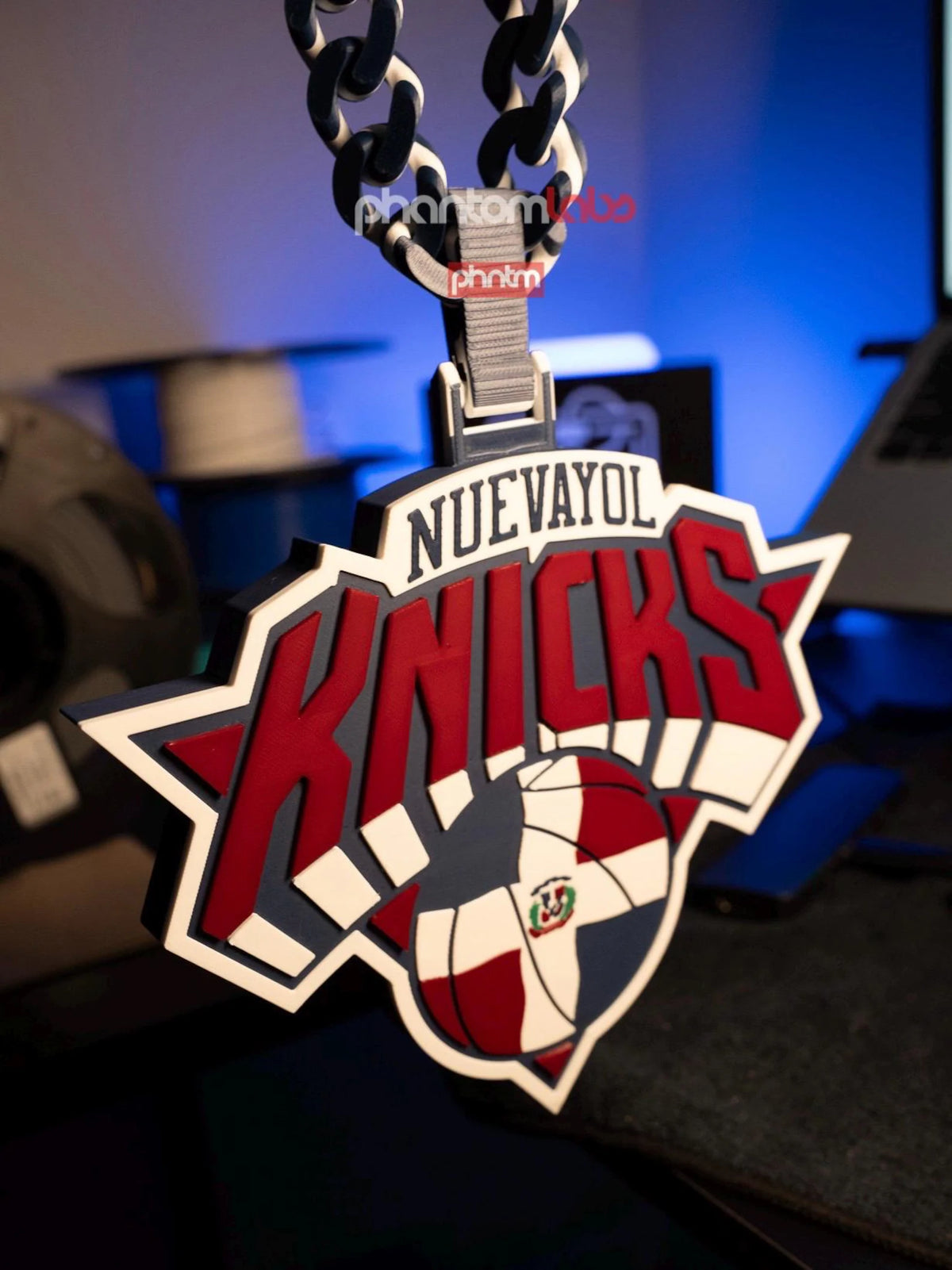 Nuevayol Knicks Basketball Pendant Necklace – Dominican Edition Flag Streetwear